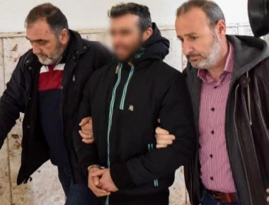 Σοκ για τον «δράκο» του Αγρινίου και τα ανήλικα αγόρια: «Περίπου δυο λεπτά μέχρι να ...» (βίντεο) (upd)